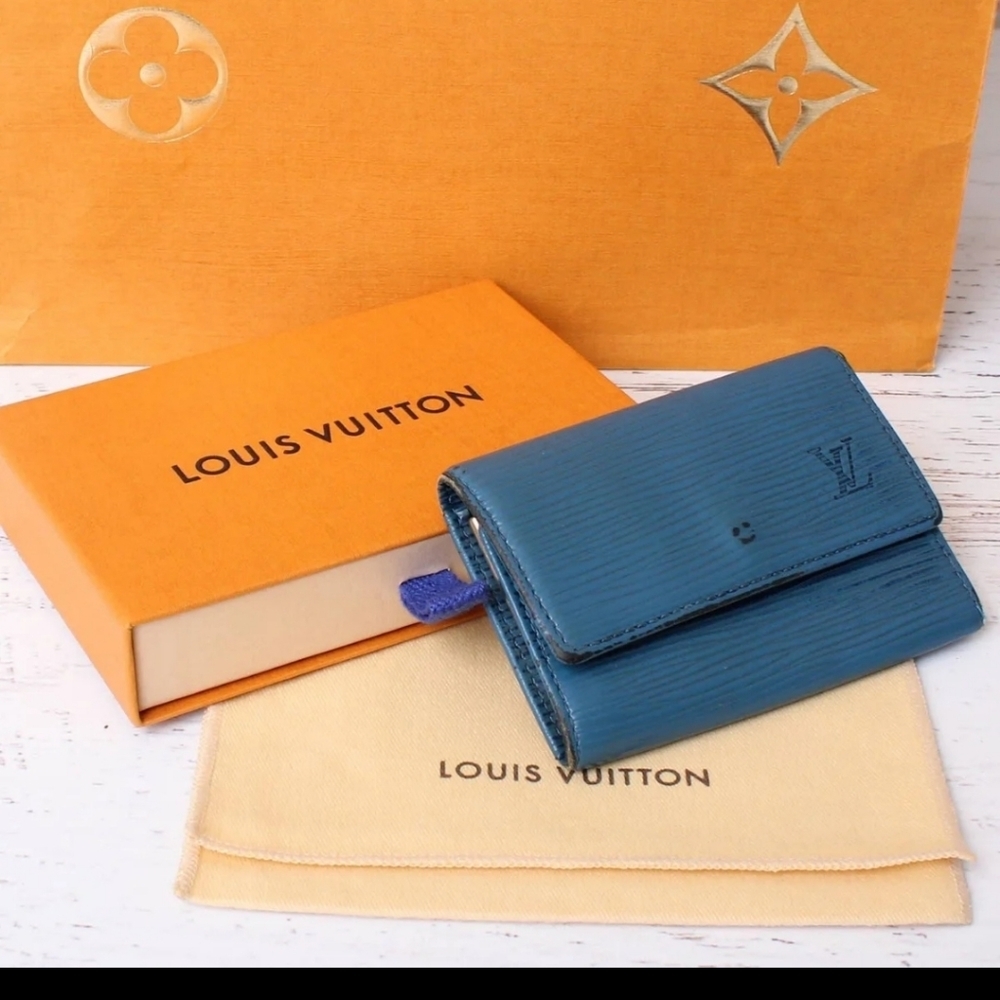 Louis Vuitton Blue EPI 6 Key Holder Leather